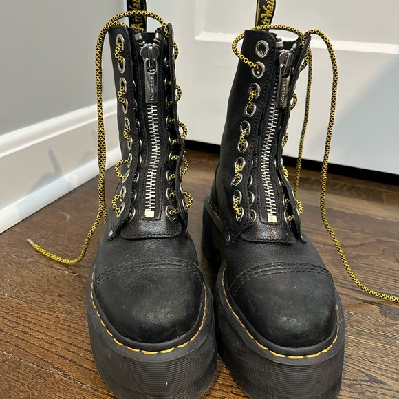Dr. Martens Jadon II black chunky platform boots - Picture 4 of 6